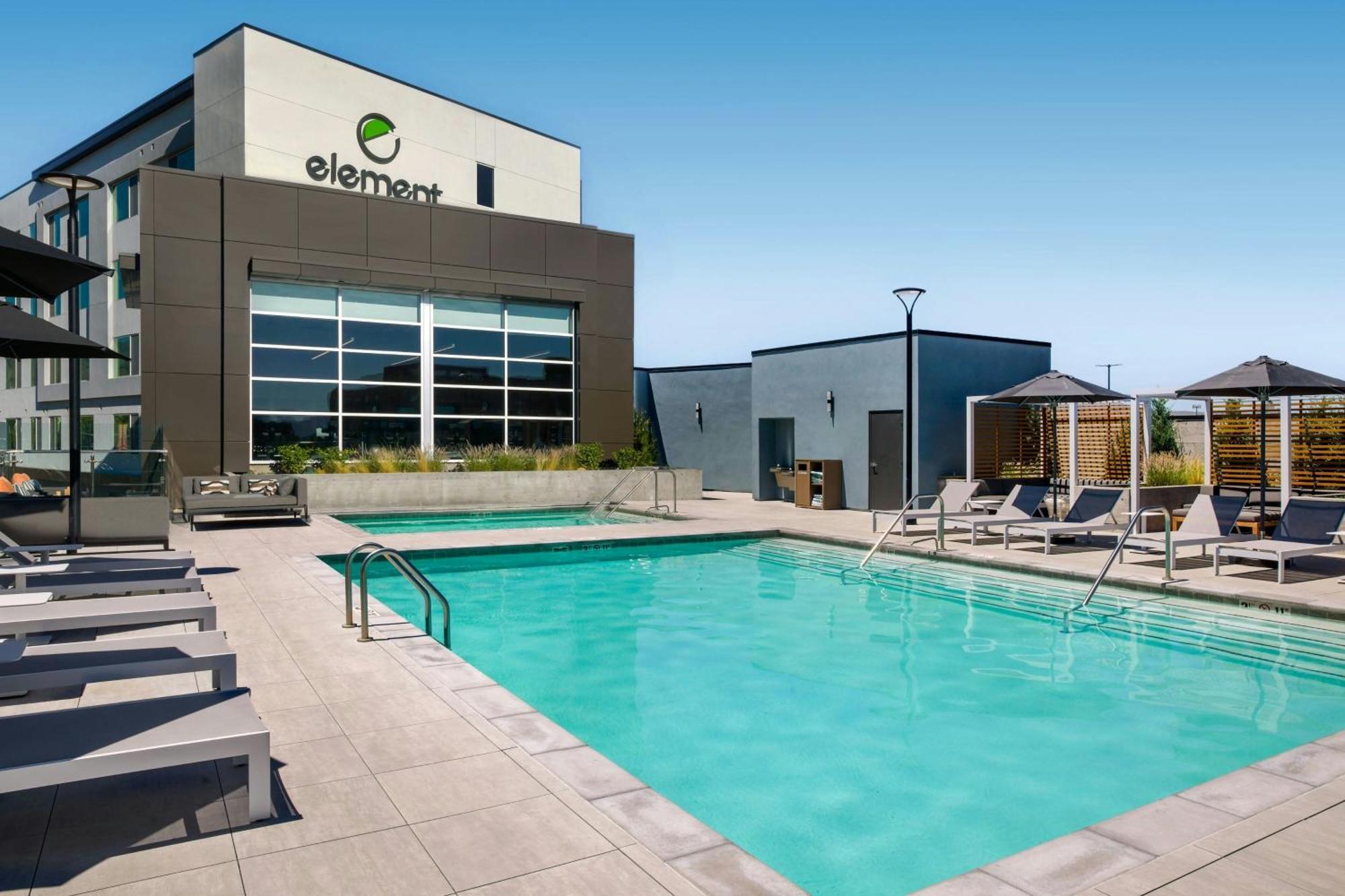 ホテル Element Reno Experience District エクステリア 写真