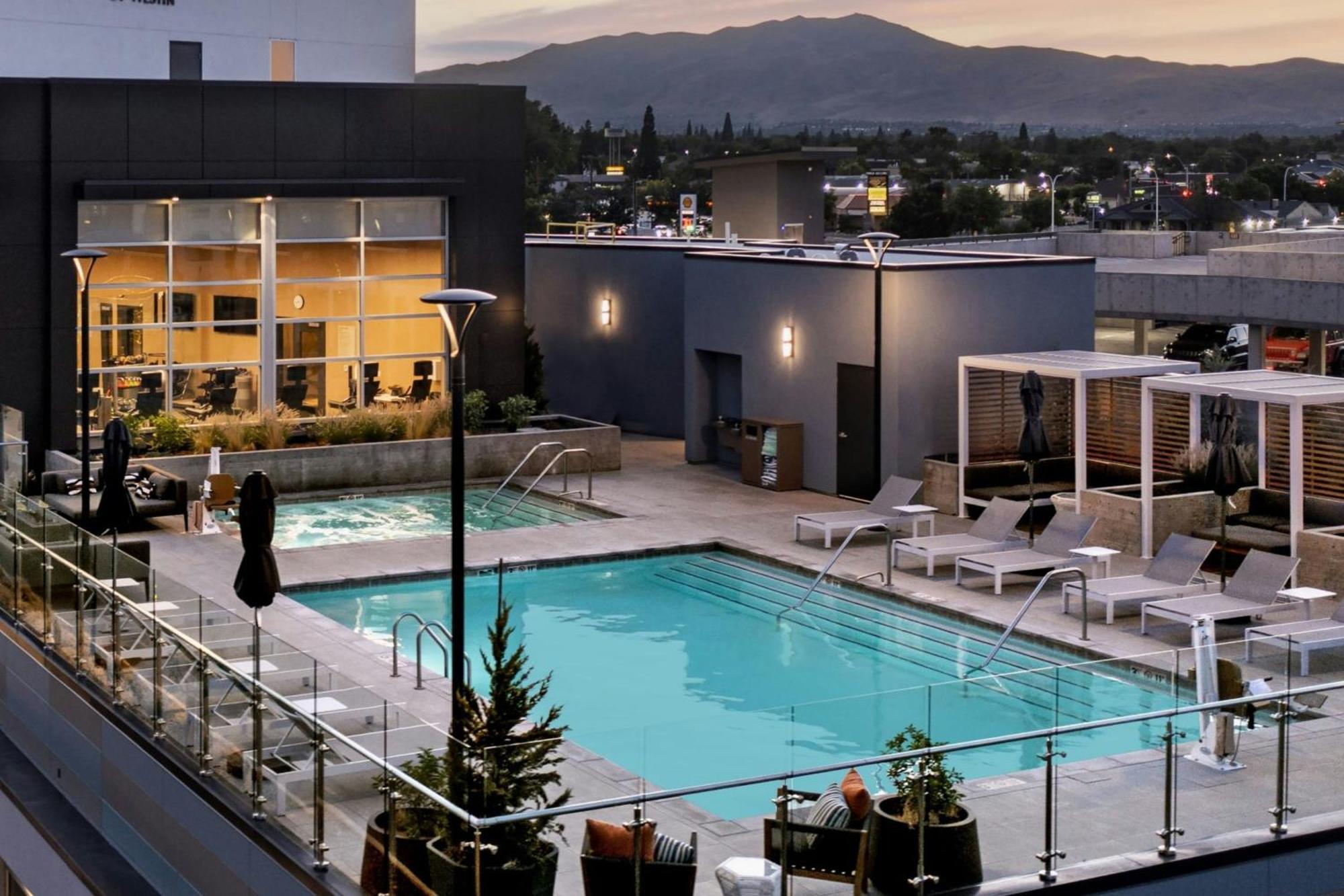 ホテル Element Reno Experience District エクステリア 写真