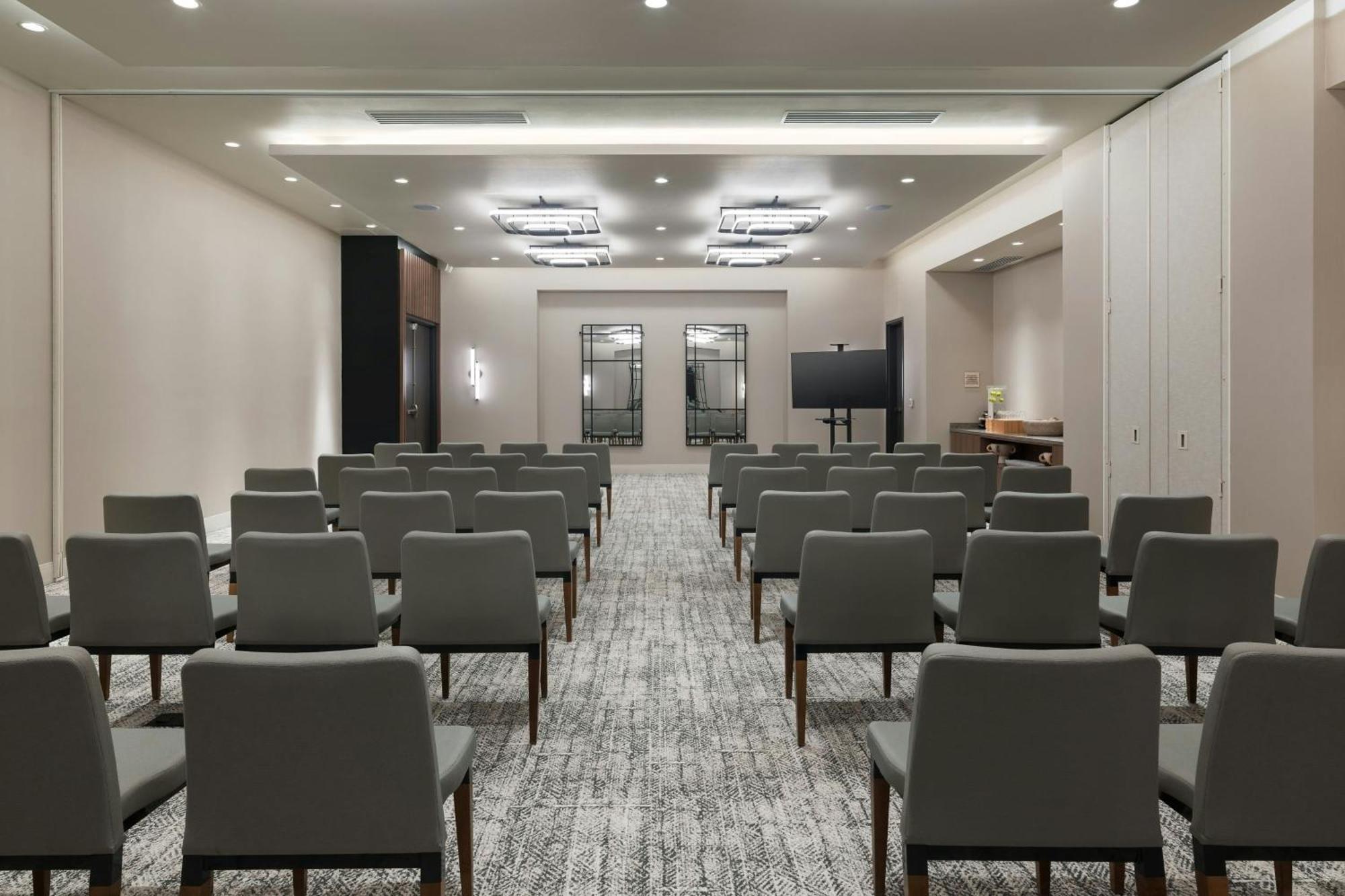 ホテル Element Reno Experience District エクステリア 写真